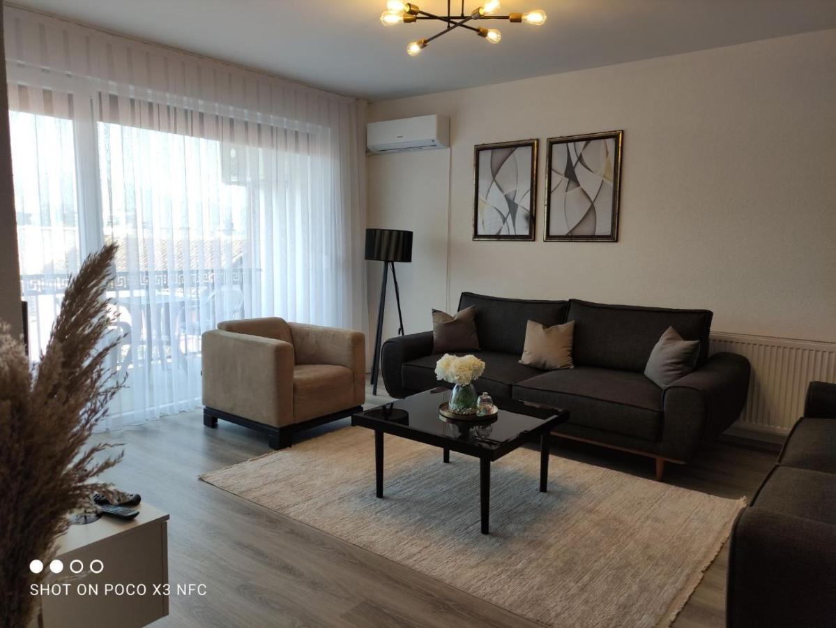Apartment Prizreni-Free Private Parking Zewnętrze zdjęcie