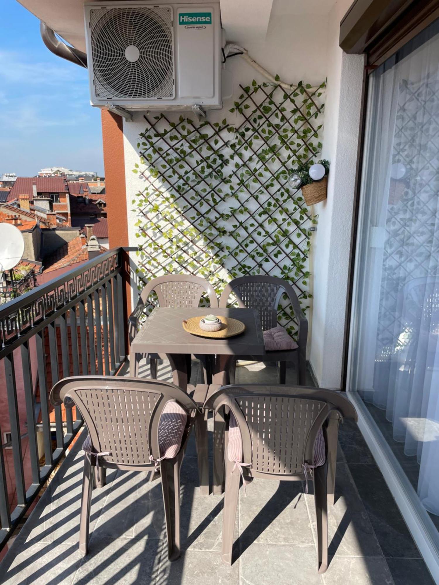 Apartment Prizreni-Free Private Parking Zewnętrze zdjęcie