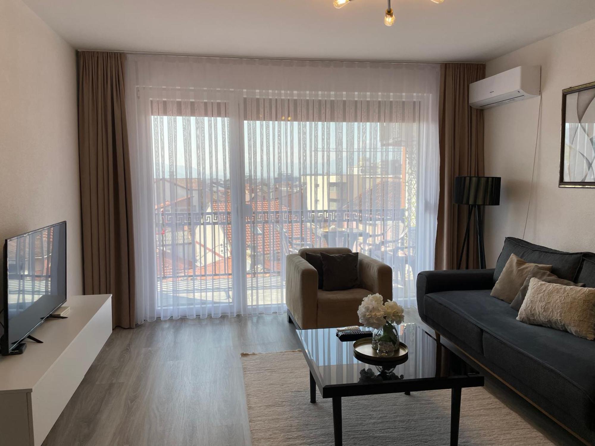 Apartment Prizreni-Free Private Parking Zewnętrze zdjęcie
