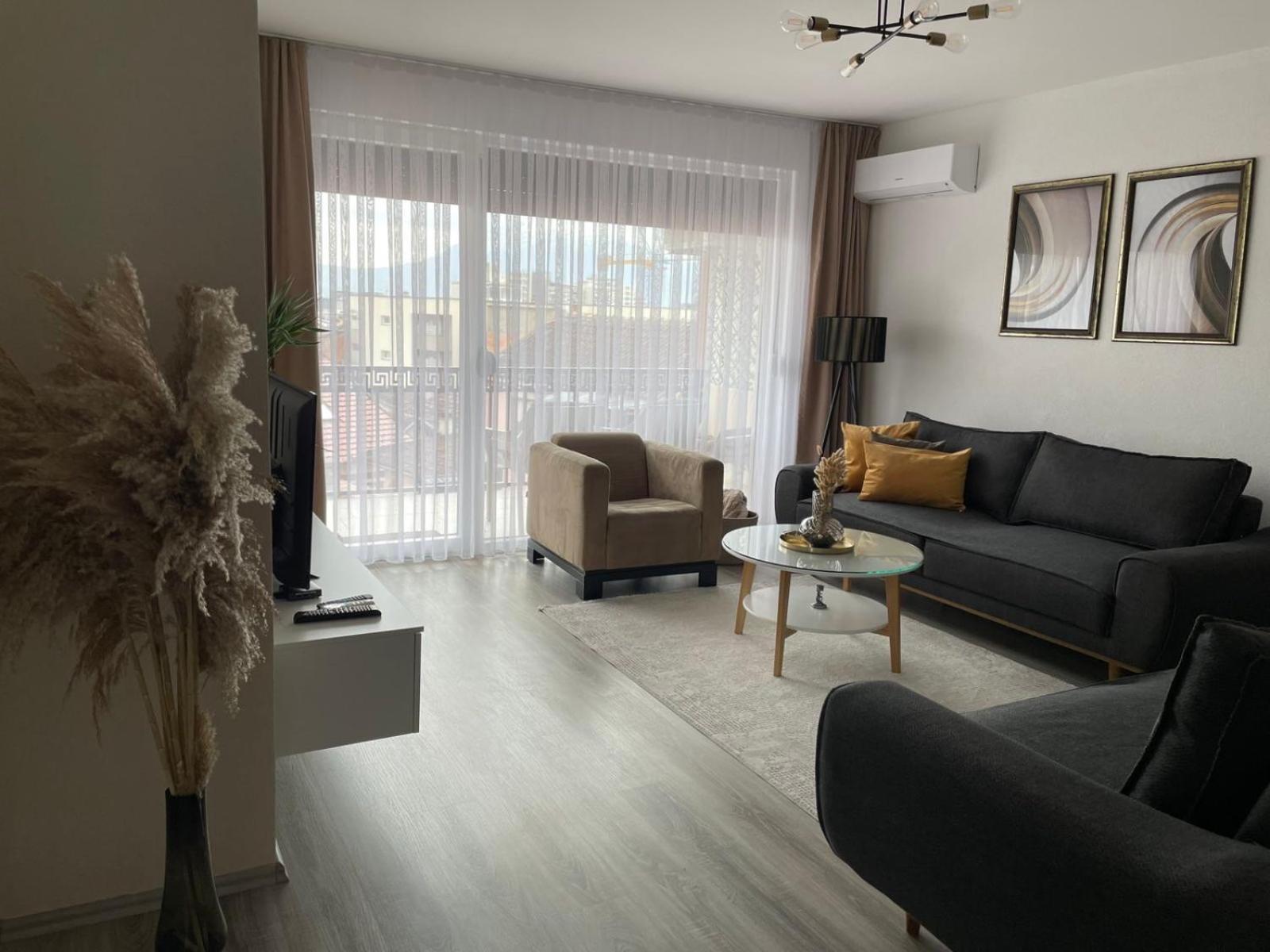 Apartment Prizreni-Free Private Parking Zewnętrze zdjęcie