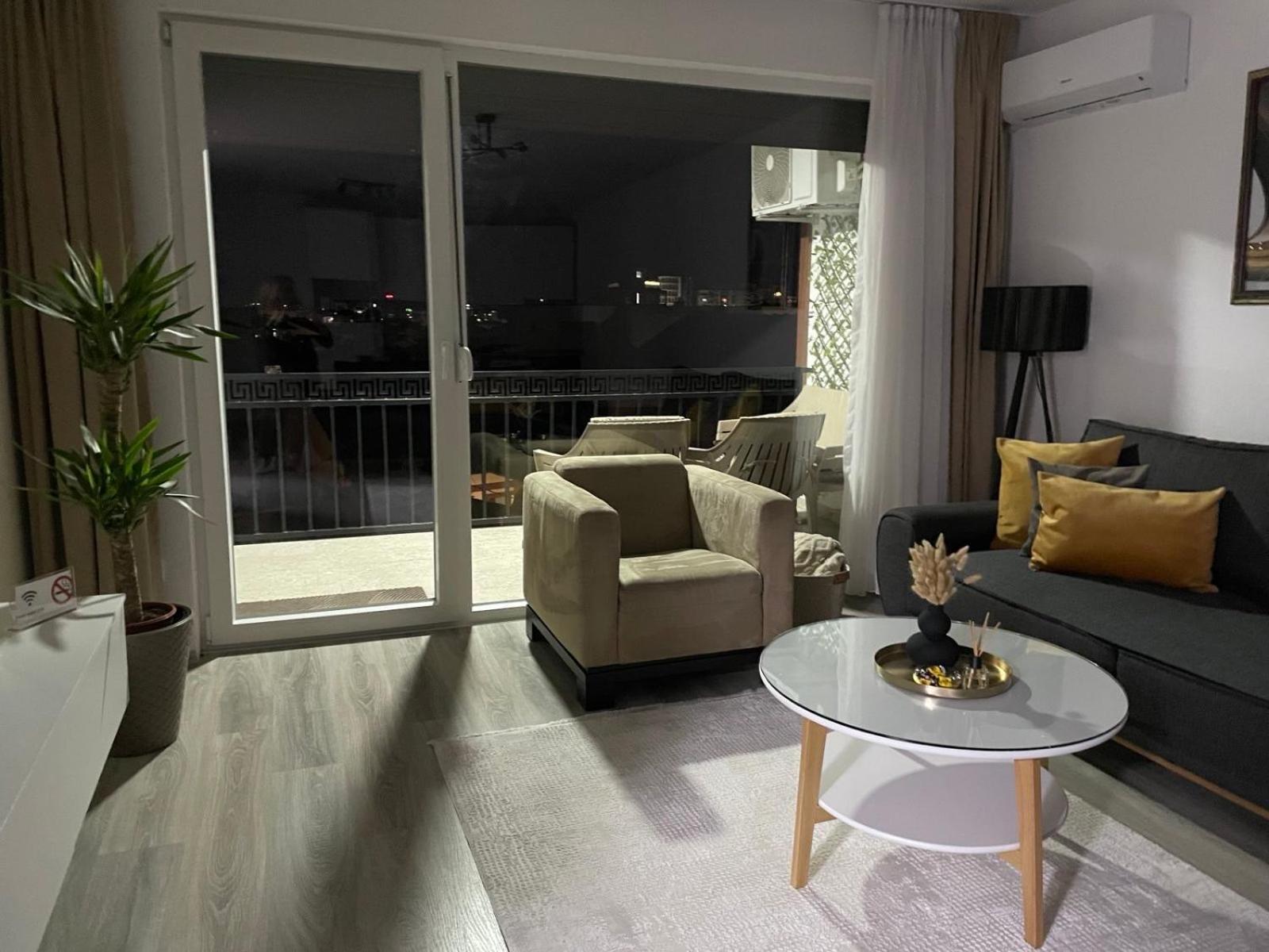 Apartment Prizreni-Free Private Parking Zewnętrze zdjęcie