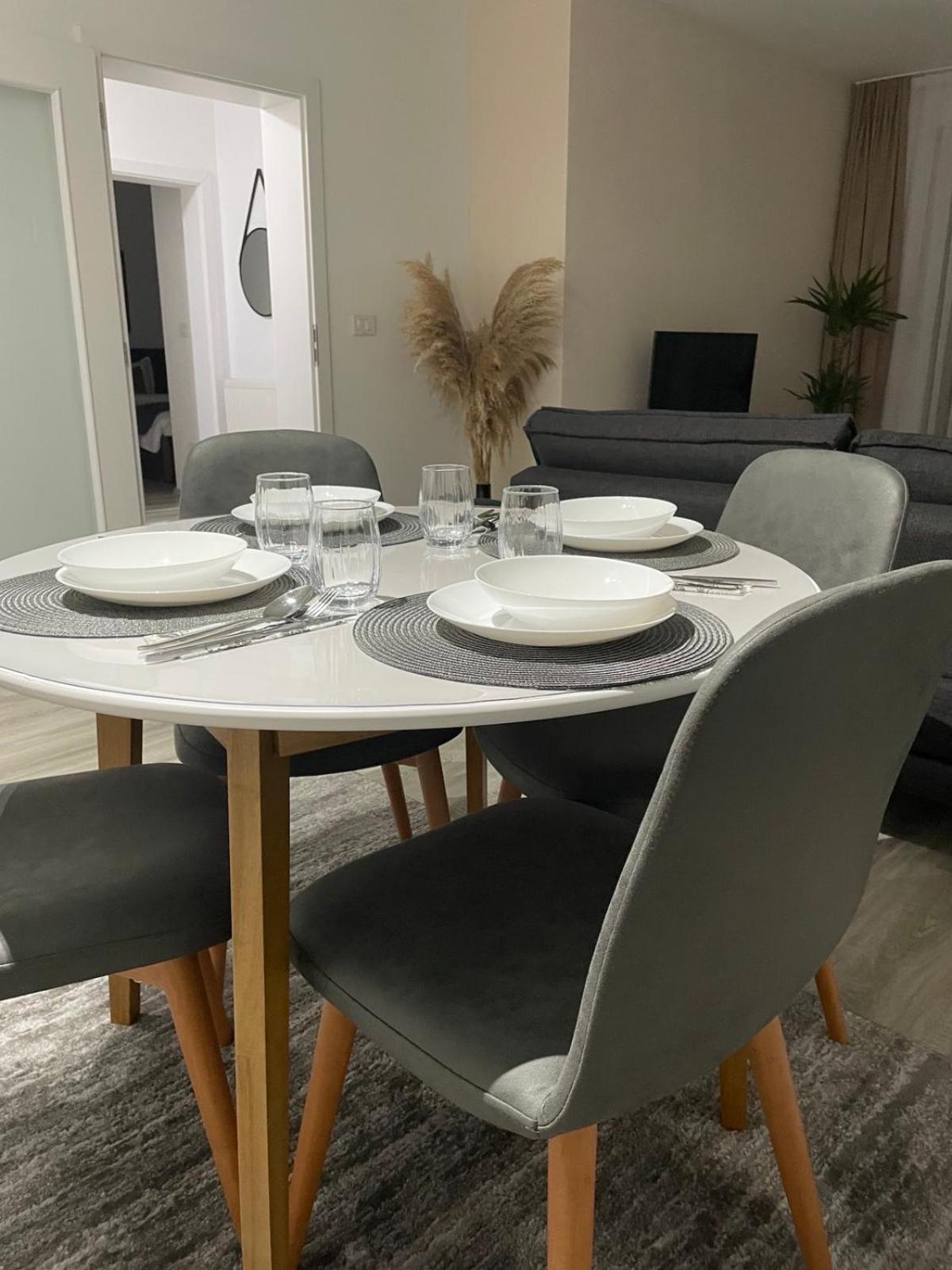 Apartment Prizreni-Free Private Parking Zewnętrze zdjęcie