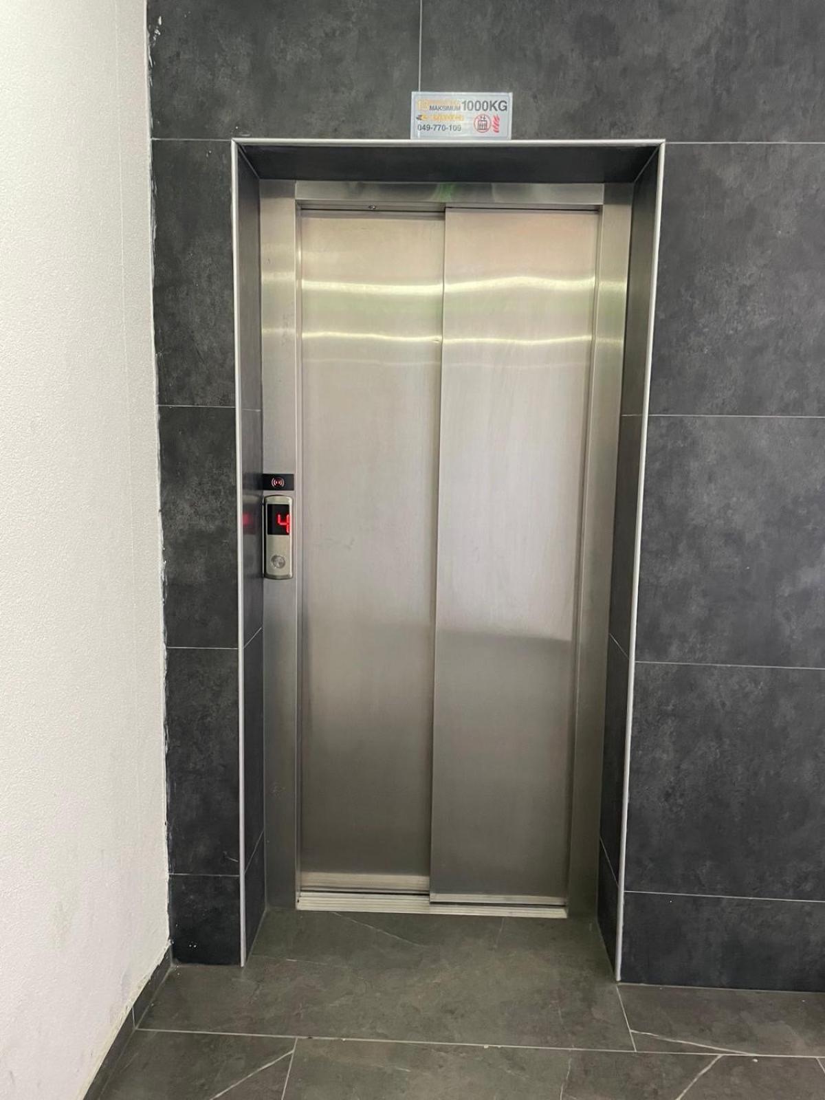 Apartment Prizreni-Free Private Parking Zewnętrze zdjęcie